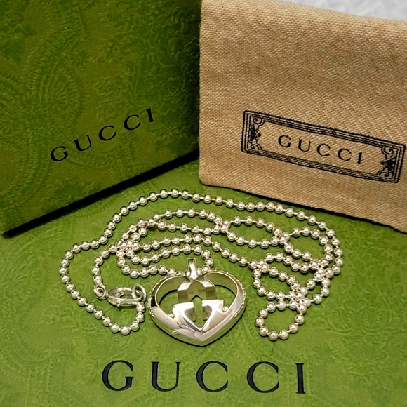 🎋Gucci Britt Heart Interlocking GG Pendant w/Beaded Chain - Picture 6 of 10